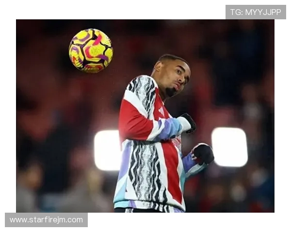 全球足球盛宴:各大联赛风云变幻,超级球星挑战巅峰荣耀